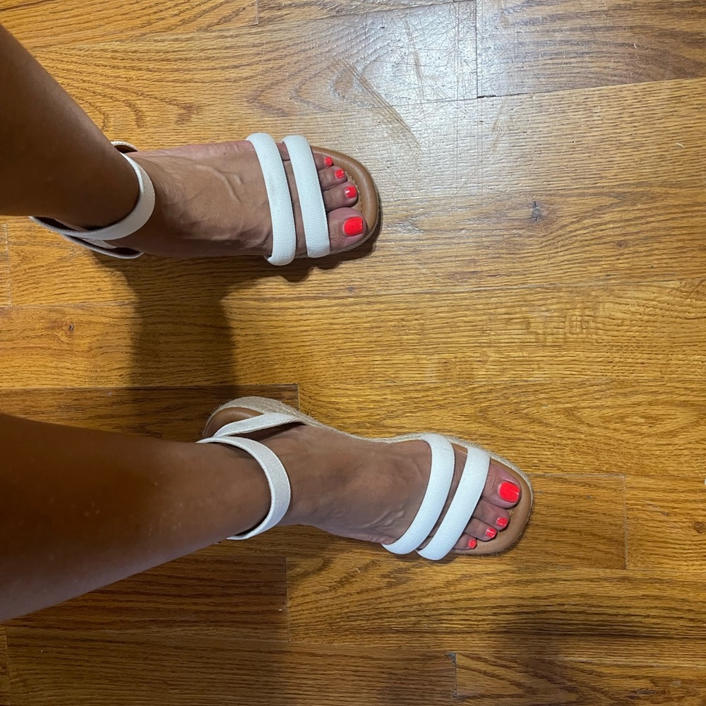 White sandals that have only been worn twice